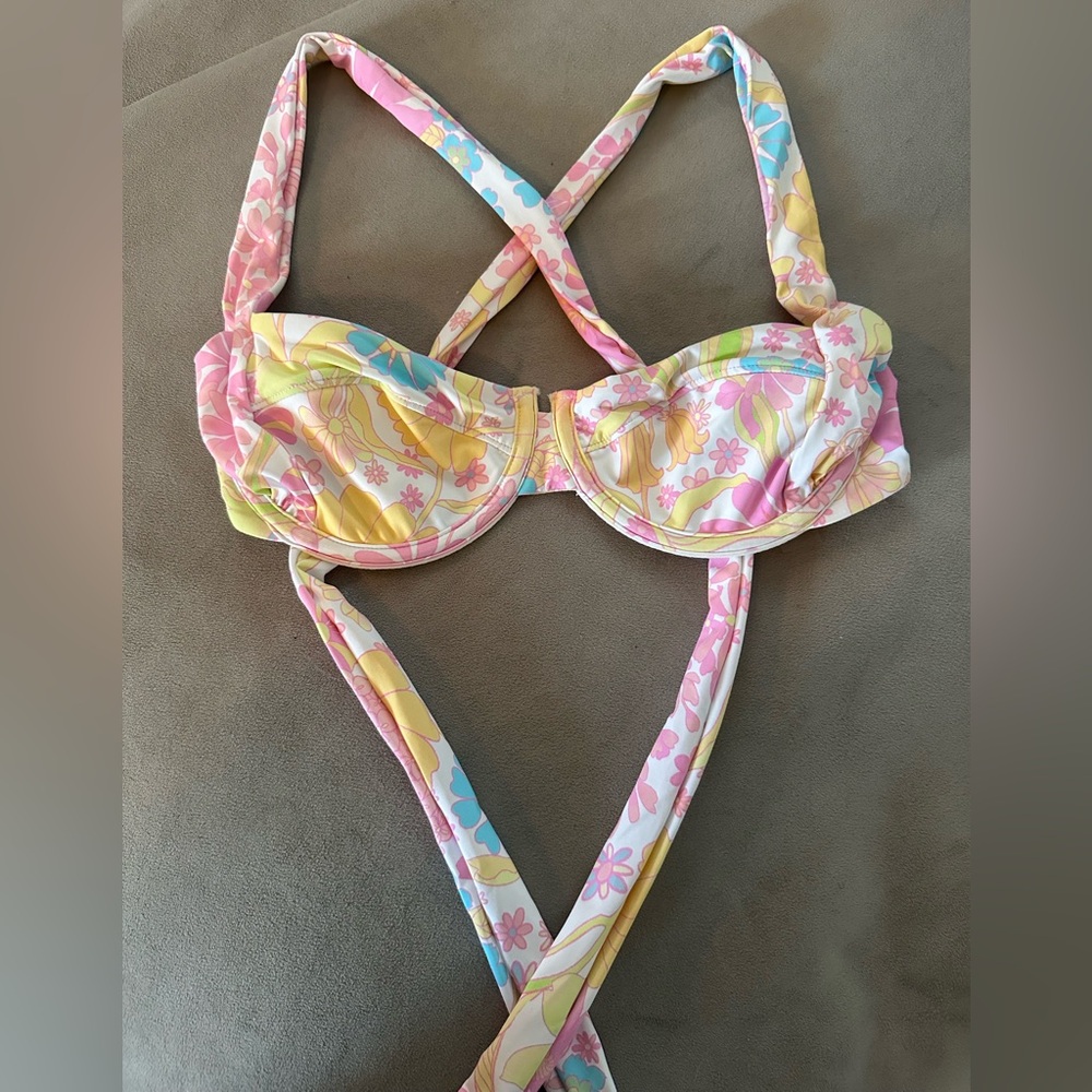 Beach Bunny Bralette bikini top SMALL